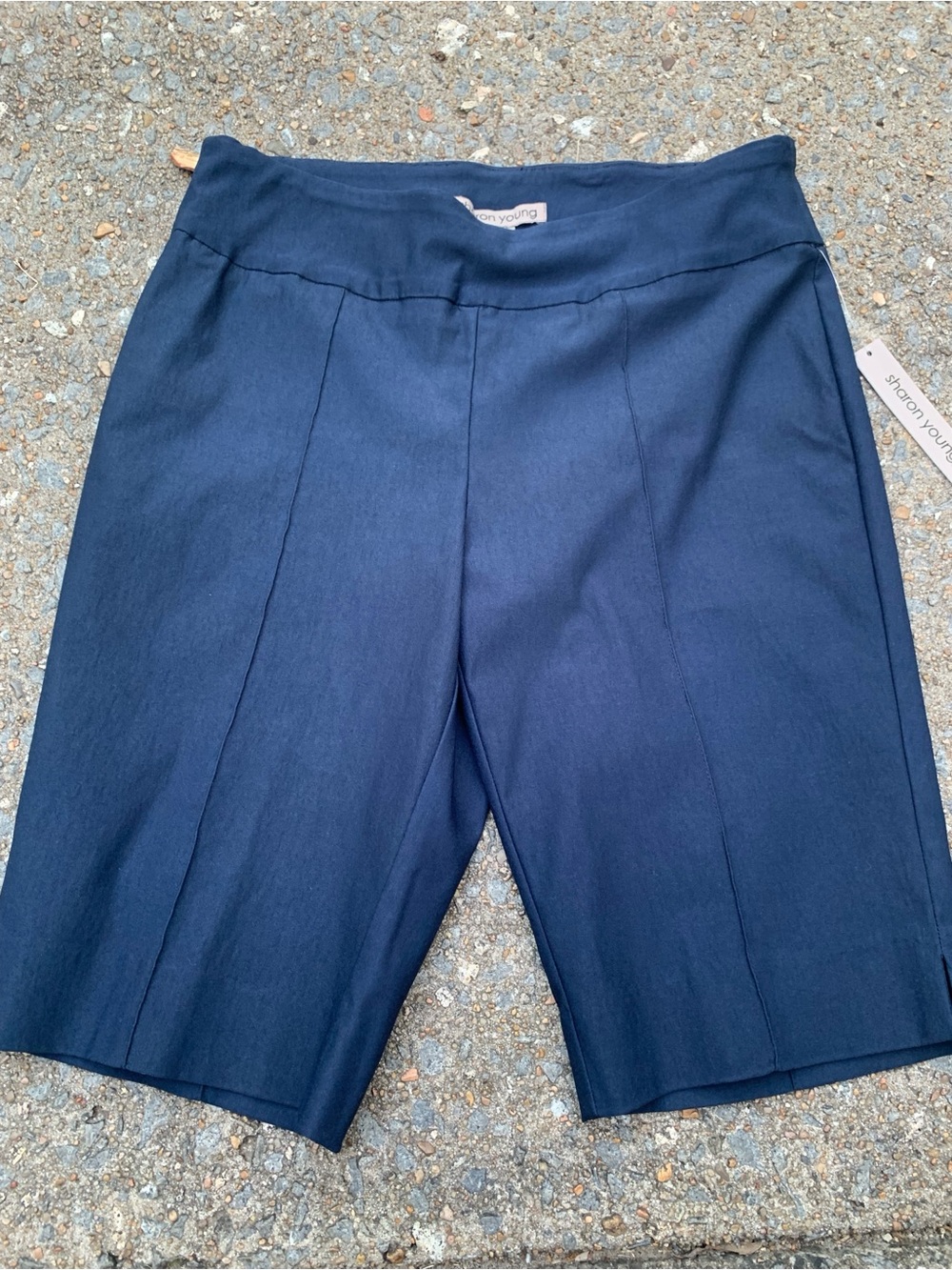 NWT Sharon Young Navy Pull-On Bermuda Shorts